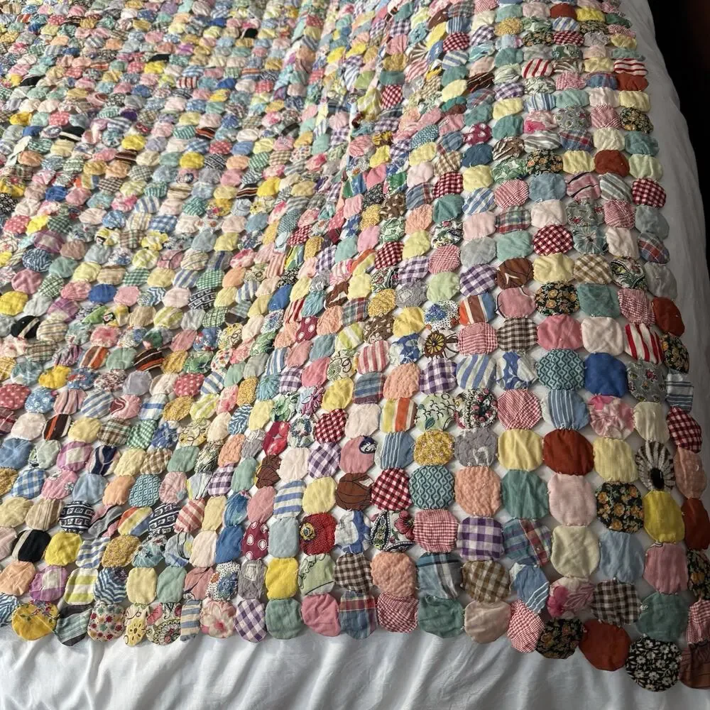 Antique Vintage Yo Yo Yoyo Circle Popcorn Handmade Sewn Quilt Coverlet 52”x84”